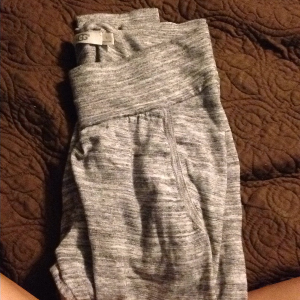 Worn once. Very very comfy. Great material.